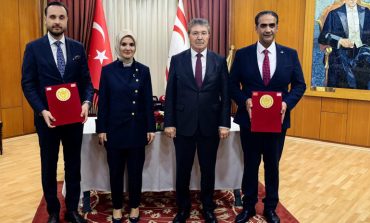 FENERCİOĞLU, KUZEY KIBRIS’TA YAŞLI VE 18 YAŞ ÜSTÜ ENGELLİ KİŞİLER İÇİN BİR REHABİLİTASYON MERKEZİ İNŞA EDECEK