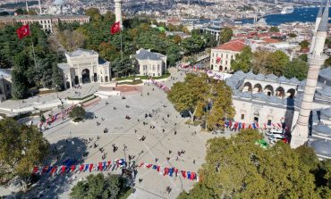 Beyazıt Meydanı Görkemli Günlerine Döndü