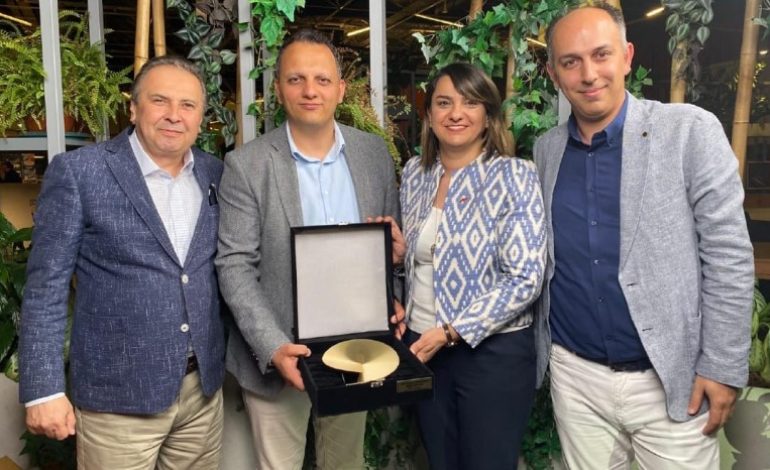 DYO Protherm Light ile Altın Çekül’den Ödülle Döndü