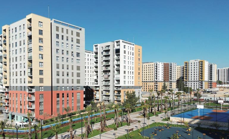 Sur Yapı Antalya’da 25.000 kişi yaşıyor