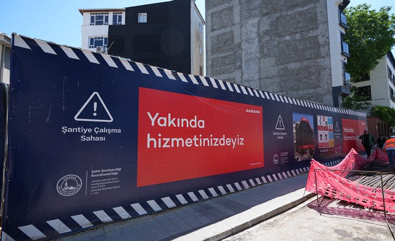 ÜSKÜDAR’DA TÜM ŞANTİYELER BELİRLİ BİR DÜZENLE FAALİYET GÖSTERİYOR