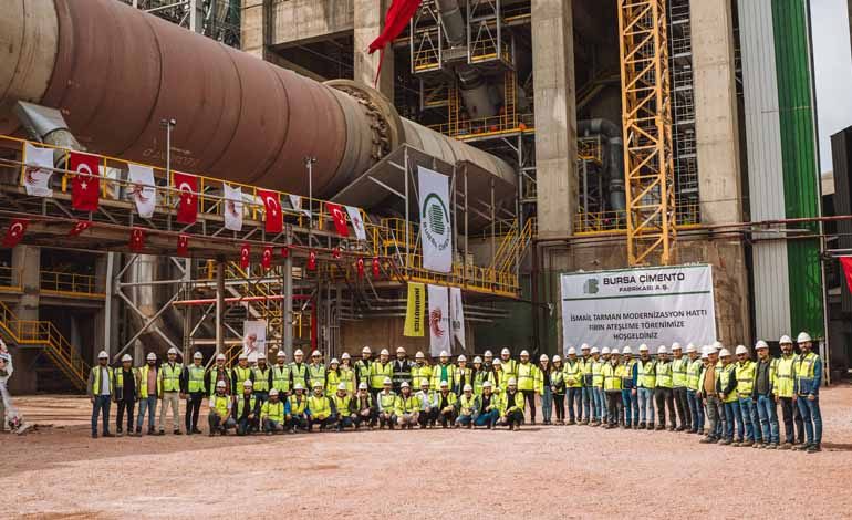 SİNTEK GROUP İZ BIRAKTI: BURSA ÇİMENTO MODERNİZASYON PROJESİ’NDE DÖNER FIRIN ATEŞLEMESİ GERÇEKLEŞTİ