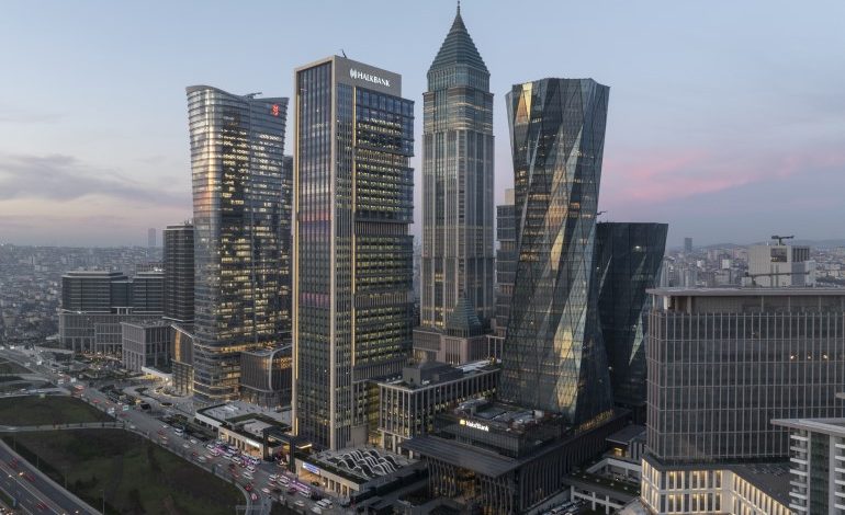 Dünyanın en yüksek binalarından, Türkiye’nin mega projelerine TURNER INTERNATIONAL 60 YAŞINDA