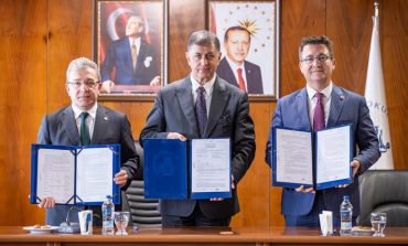 İzmir’in Deprem Master Planı için imzalar atıldı