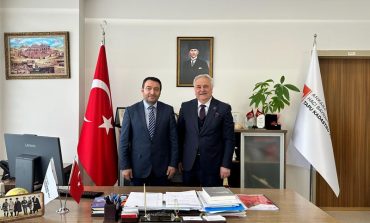 GENÇLER İÇİN YENİ KARİYER ALANI: GAYRİMENKUL SEKTÖRÜ ÜNİVERSİTELERE GİRİYOR