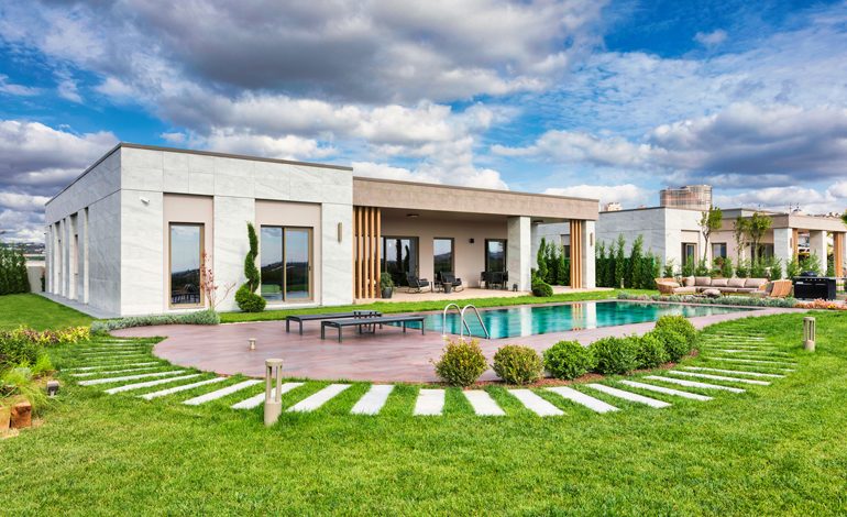 AKYAPI’NIN BÜYÜKÇEKMECE’DEKİ LÜKS VİLLA PROJESİ BIG COUNTRY’DE YAŞAM BAŞLADI!