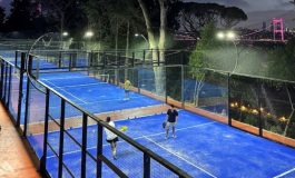 <strong>KONUT VE PLAZA PROJELERİNDE PADEL KORTLARI TRENDİ BAŞLAYACAK</strong>