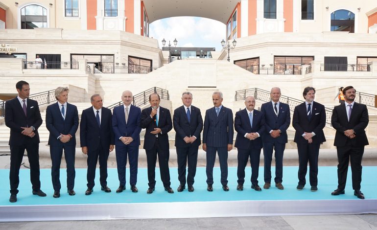 Türkiye’nin İlk Lüks Designer Outleti Florentia Village Resmî Olarak Açıldı