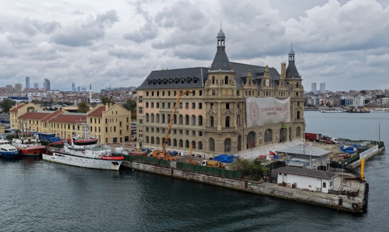 HAYDARPAŞA’NIN TEMELLERİNDE KRİTİK TESPİT: AHŞAP KAZIKLARIN YÜZDE 80’İ YOK OLMUŞ