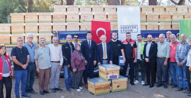 "1 Destek 1 Yuva" kampanyası, İzmir'de afetlerden etkilenen köylere umut oluyor